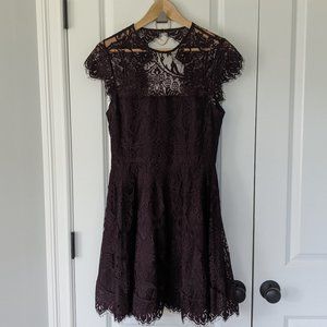 BB Dakota Rhianna Open Back Lace dress, sz 6